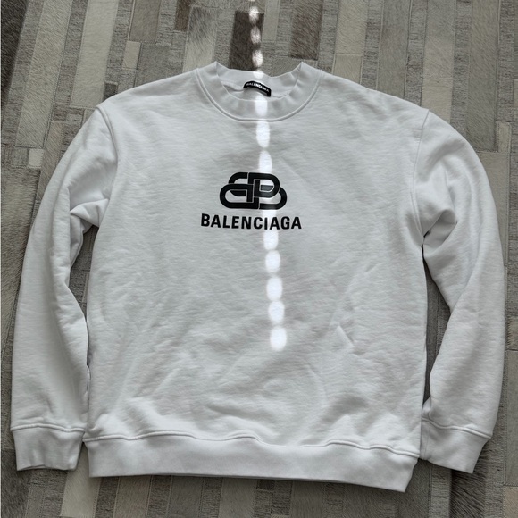 Tops - Bal. Crewneck sweatshirt